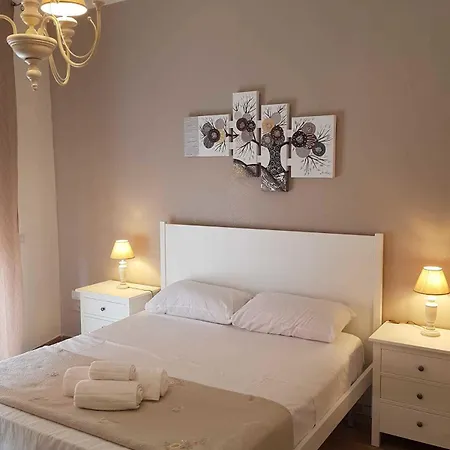 Royal House Guest house 4*