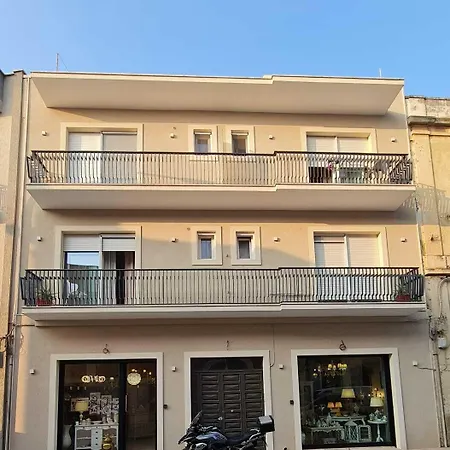 Royal House 4*