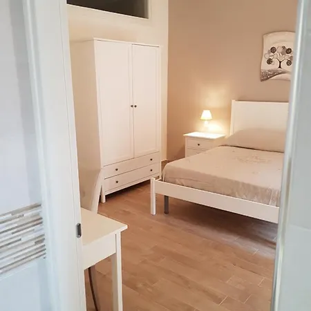 Royal House 4*