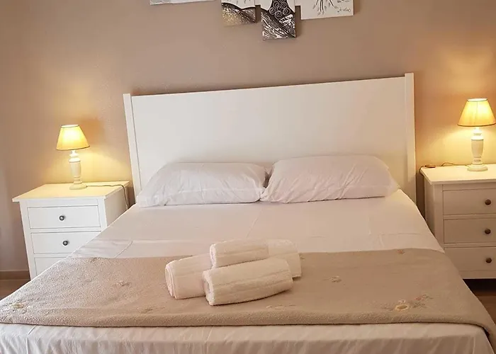 Royal House בית הארחה קופרטינו
