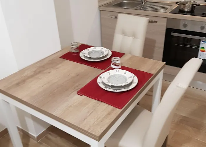Royal House 4* קופרטינו