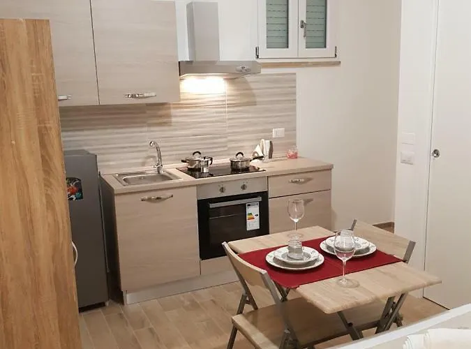 Royal House בית הארחה קופרטינו