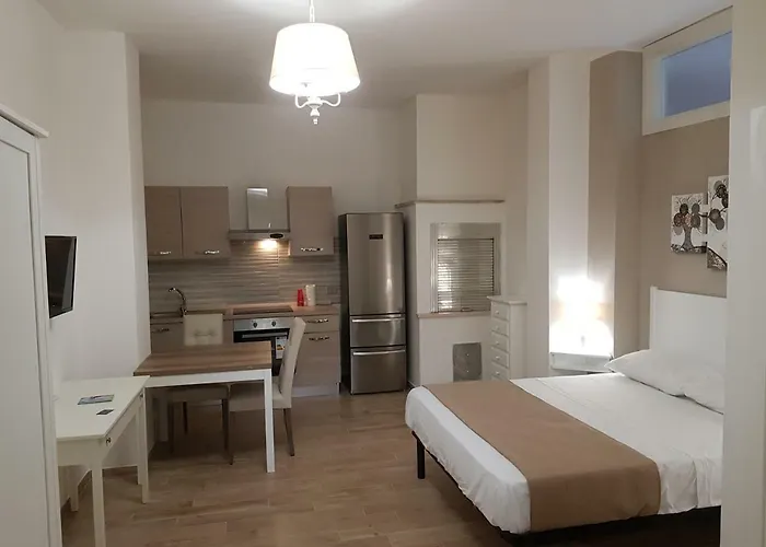 בית הארחה Royal House 4*