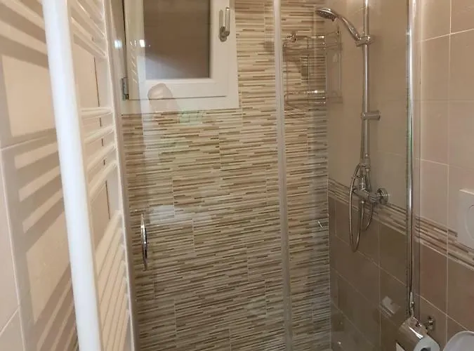 Royal House 4* קופרטינו